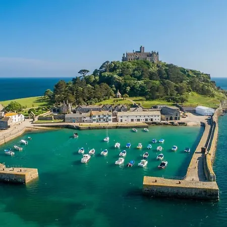 Bright 2 Bedroom Apartment Near Seafront Central Penzance Exterior photo