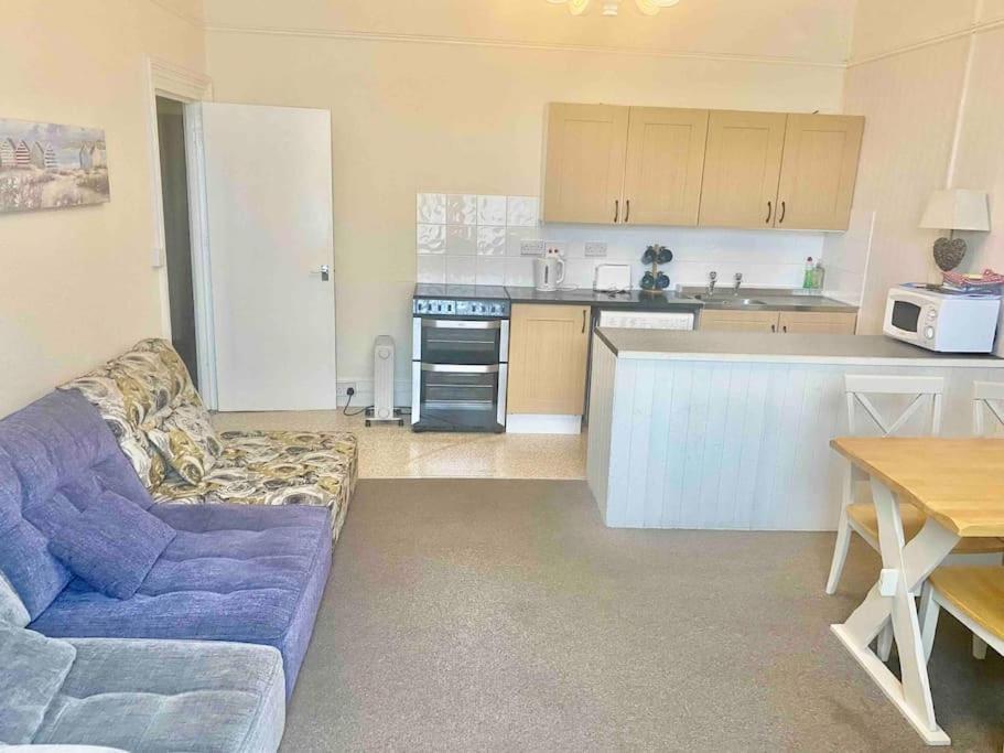 Apartment Bright 2 Bedroom Near Seafront Penzance